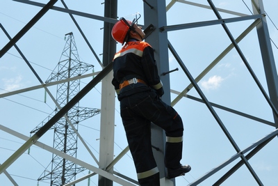 Сочинские энергетики защитили сети от гроз