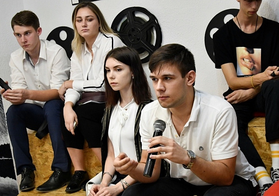 Сочинские студенты зададут вопросы именитому журналисту