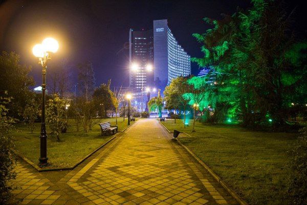 В декабре в Сочи приступят к модернизации системы уличного освещения
