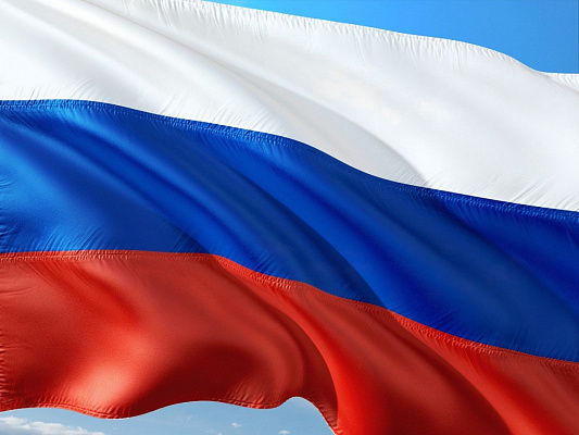 В Сочи начался прием заявок на городской патриотический конкурс «Гордо реет флаг державный»