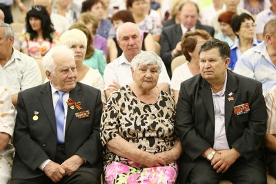 1500 ветеранов побывали в Сочи на экскурсии по олимпийским объектам 