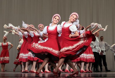 Госансамбль народного танца Моисеева выступит в Сочи