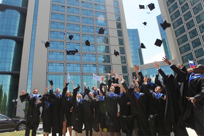 Первые выпускники РМОУ получили дипломы