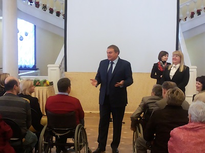 Сочинских активистов-инвалидов чествовали в Зимнем театре 