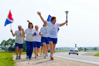 Беговая эстафета, стартовавшая из Сочи 9 мая, завершает российский этап