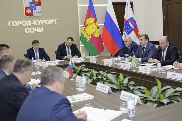 В Сочи состоялась рабочая встреча между делегациями ГУ МВД России по Краснодарскому краю и Республики Абхазия