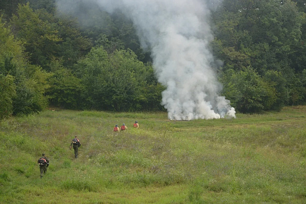 В Сочи прошли тактико-специальные учения по тушению лесных пожаров