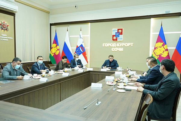 Депутаты Лазаревского района обсудили с главой Сочи Алексеем Копайгородским итоги уходящего года и наметили планы на будущее