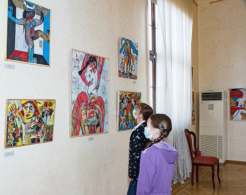 В Сочи открылась персональная выставка Эдуарда Далевски 