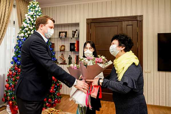 Глава Сочи принял участие в новогодней благотворительной акции «Елка желаний»