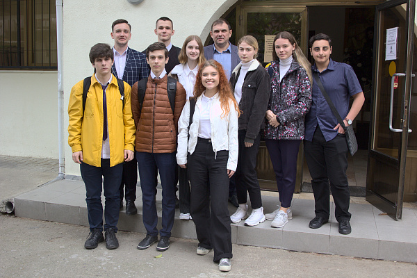 В Сочи для школьников провели экскурсию в МУП «Водосток»