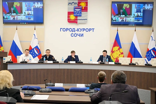Представители администрации Сочи приняли участие в заседании антинаркотической комиссии Краснодарского края