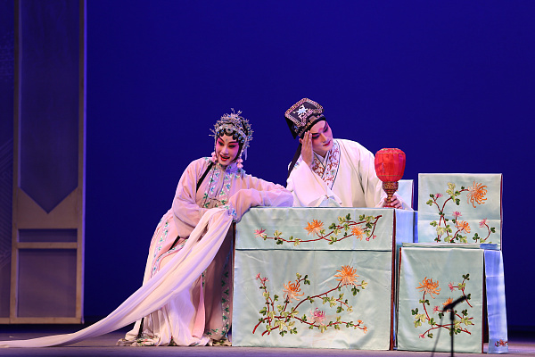 В Сочи представят уникальную китайскую оперу куньцюй «Пионовая беседка»