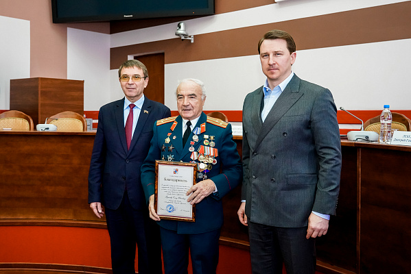 Алексей Копайгородский вручил медали ветеранам Афганской войны