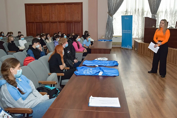 В Сочи волонтеры проекта по благоустройству общественных территорий прошли специальное обучение