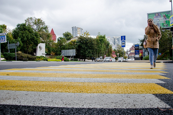 Проблему с заторами на дорогах Сочи решат с помощью светофоров и пешеходных переходов