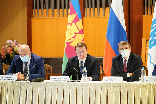 Глава Сочи Алексей Копайгородский провел расширенное заседание АТК