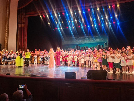 В Международном фестивале молодых исполнителей «Хрустальная магнолия» приняли участие более 150 сочинцев