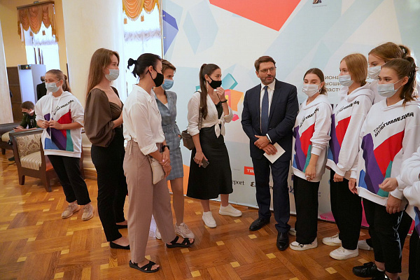 Мэтры российской журналистики встретились со студентами Сочи в рамках церемонии вручения  премии "ТЭФИ-Мультимедиа"