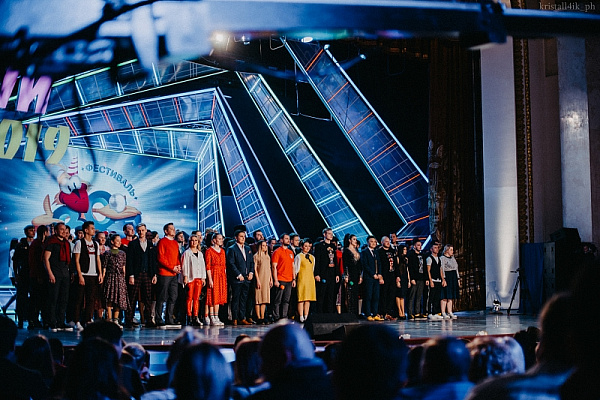 В Сочи стартовал Международный фестиваль «КиВиН-2020»