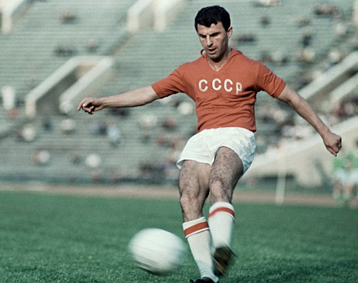 В Сочи пройдут торжественные мероприятия, посвящённые памяти легендарного советского футболиста Славы Метревели