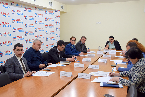 По поручению главы города Алексея Копайгородского Координационный совет начал оказывать помощь участникам СВО, вернувшимся из зоны боевых действий 