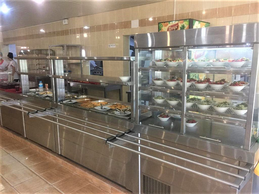В школах Сочи проверяют организацию бесплатного питания для учащихся начальных классов