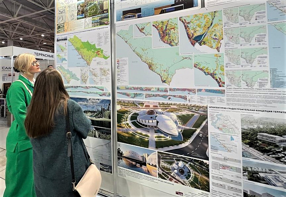 Делегация Сочи принимает участие в крупнейшей на Юге России выставке строительных технологий «ЮгБилд»