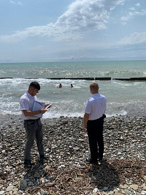 В Сочи проводят проверки на незакрепленных пляжных территориях 