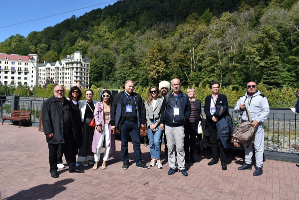 Иностранные участники форума современной журналистики «Вся Россия-2021» посетили горные курорты Сочи