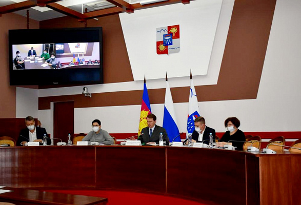 Глава города Алексей Копайгородский провел рабочую встречу с ТОС «Светлана»