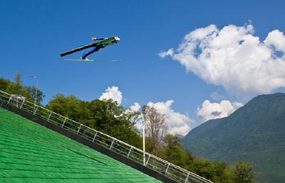 Лучшие летающие лыжники страны приедут на турнир в Сочи