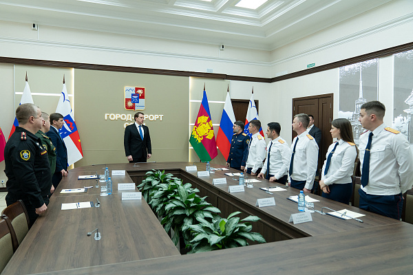 Глава Сочи Алексей Копайгородский поздравил сотрудников следственного отдела СК РФ с днем образования ведомства