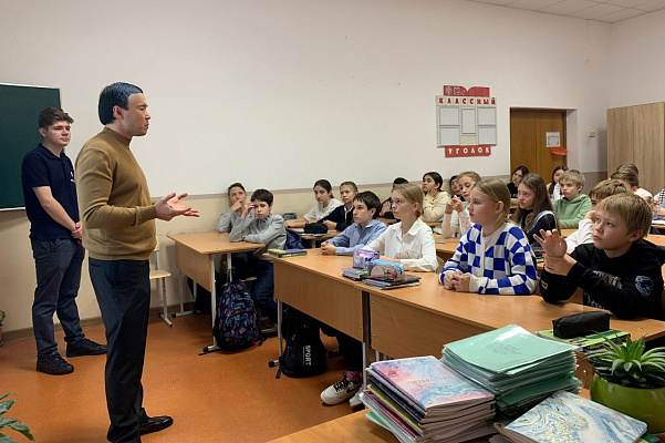 В Сочи с начала учебного года более 600 школьников приняли участие в городском проекте «Мое право» 