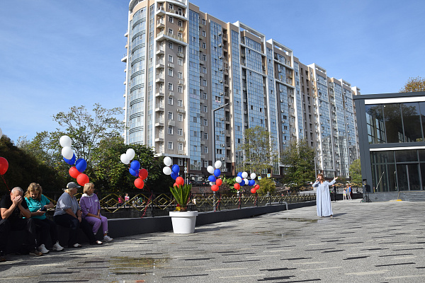 В День народного единства в Сочи открыли 24 новых объекта благоустройства