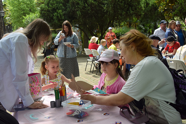 Праздничные мероприятия ко Дню защиты детей проходят во всех районах Сочи